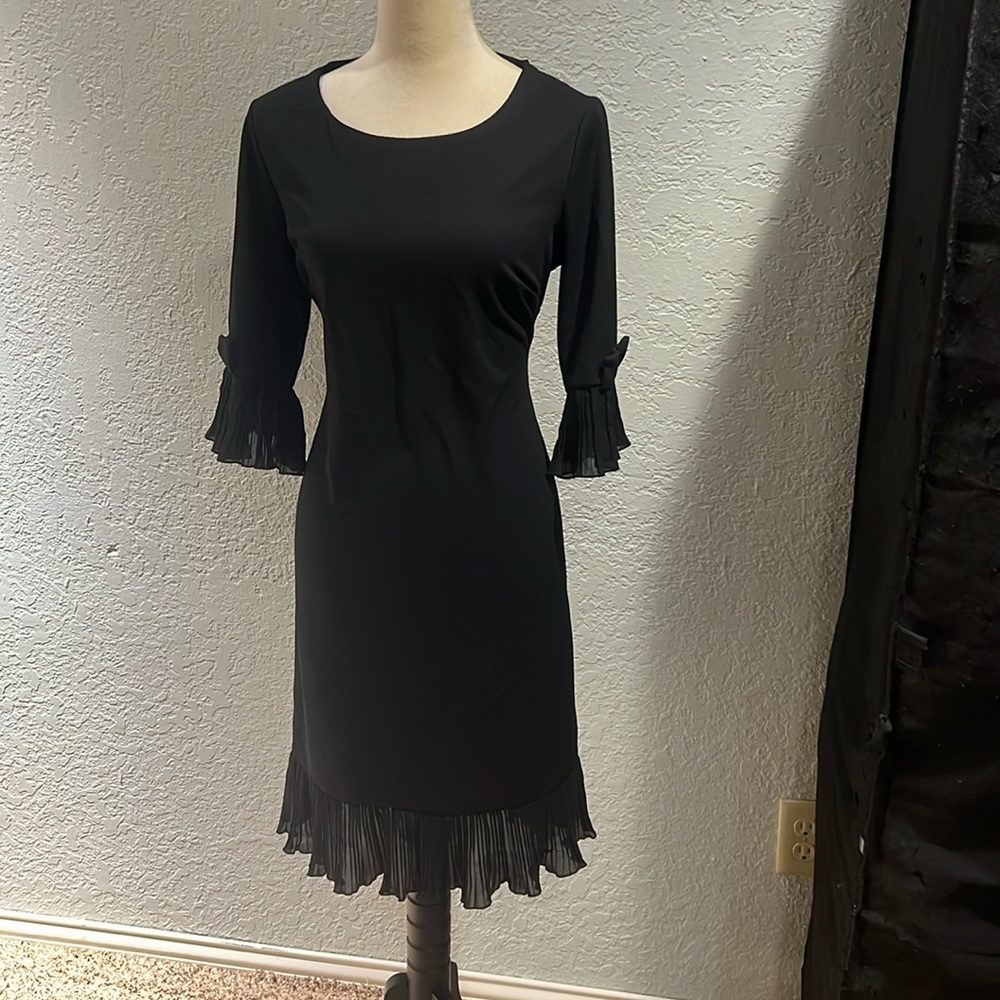 Size 10, Glamour little black dress.